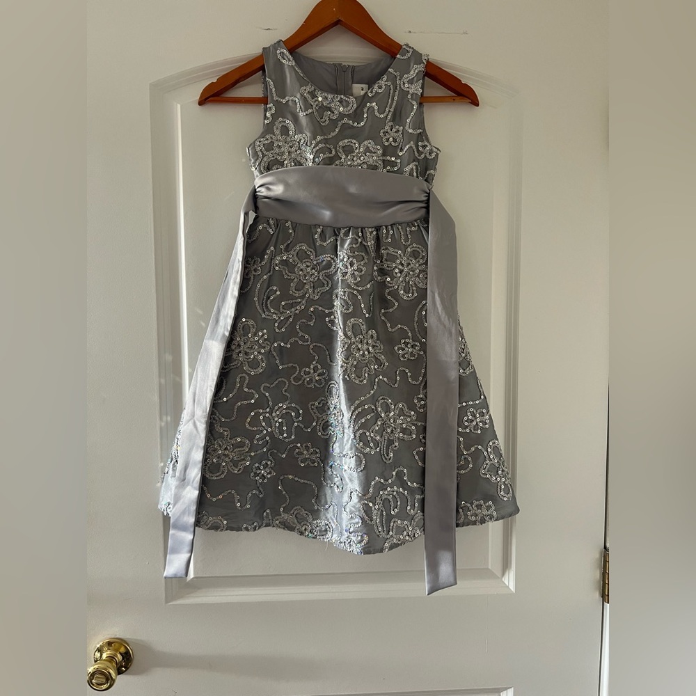 Rare Editions Girls Silver Sequin Formal Dress